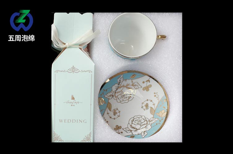 告別傳統(tǒng)包裝！珍珠棉內(nèi)襯成為企業(yè)首選包裝材料