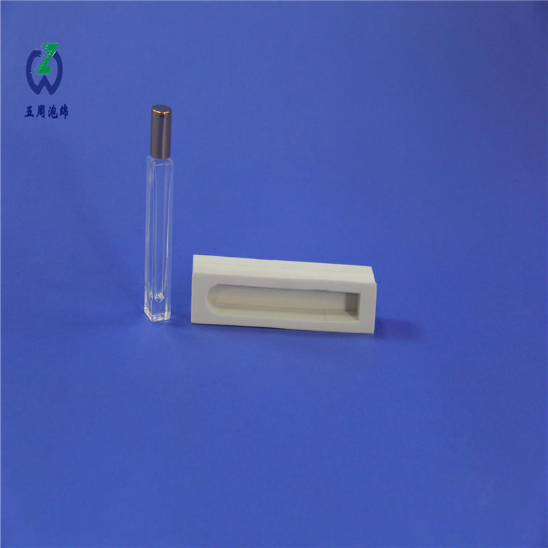 細(xì)長(zhǎng)透明瓶包裝：EVA 泡棉內(nèi)襯的精準(zhǔn)包裹與展示適配