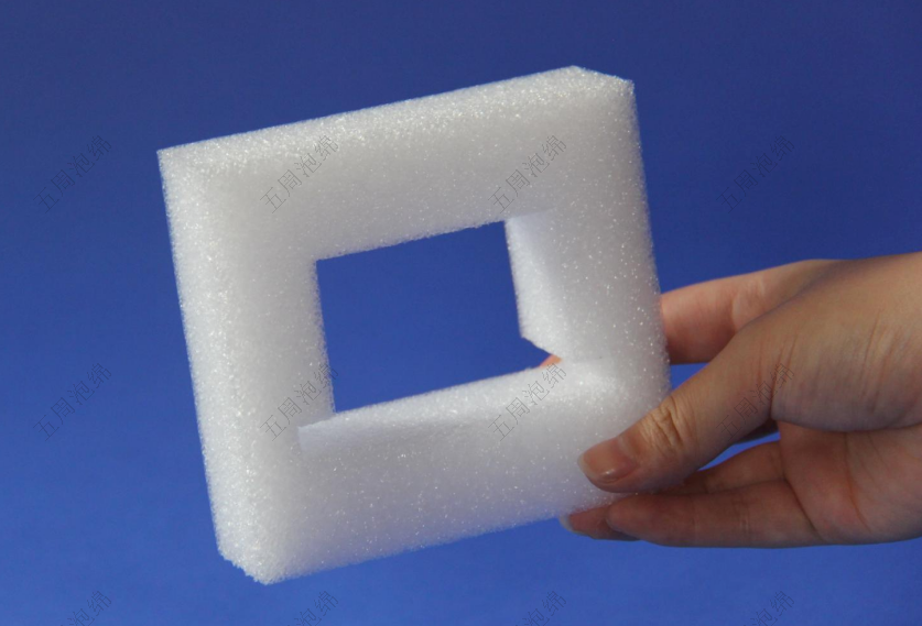 方形珍珠棉護(hù)角：家具運(yùn)輸?shù)倪吔欠雷o(hù)方案