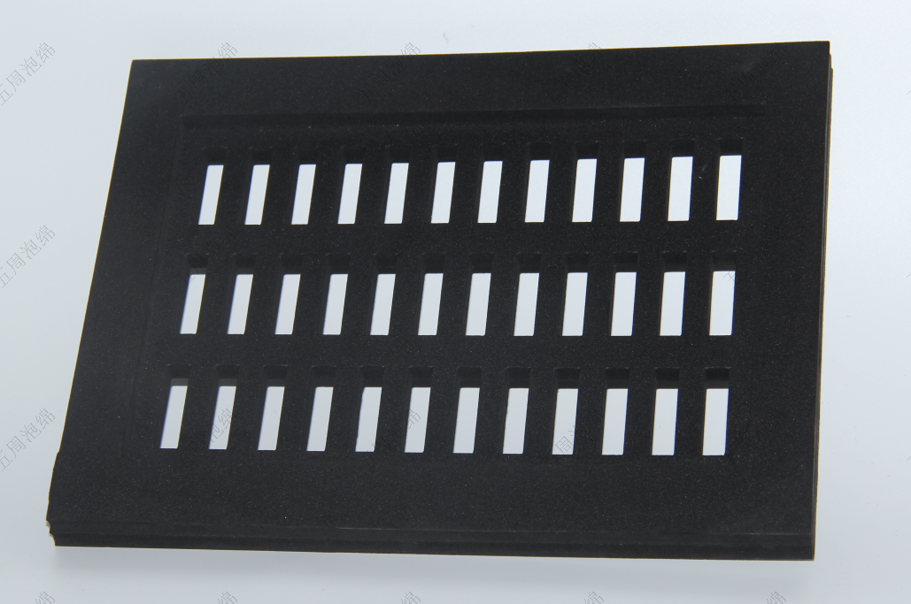 批量小型元件 EVA 內(nèi)襯：高效收納與通風(fēng)防護的電子方案