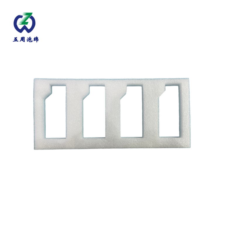 四槽長(zhǎng)條形白色珍珠棉內(nèi)襯：瓶罐類(lèi)產(chǎn)品的批量防碎防護(hù)方案