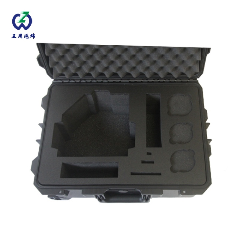 精密儀器防護箱海綿內(nèi)襯：工業(yè)設備的移動安全堡壘